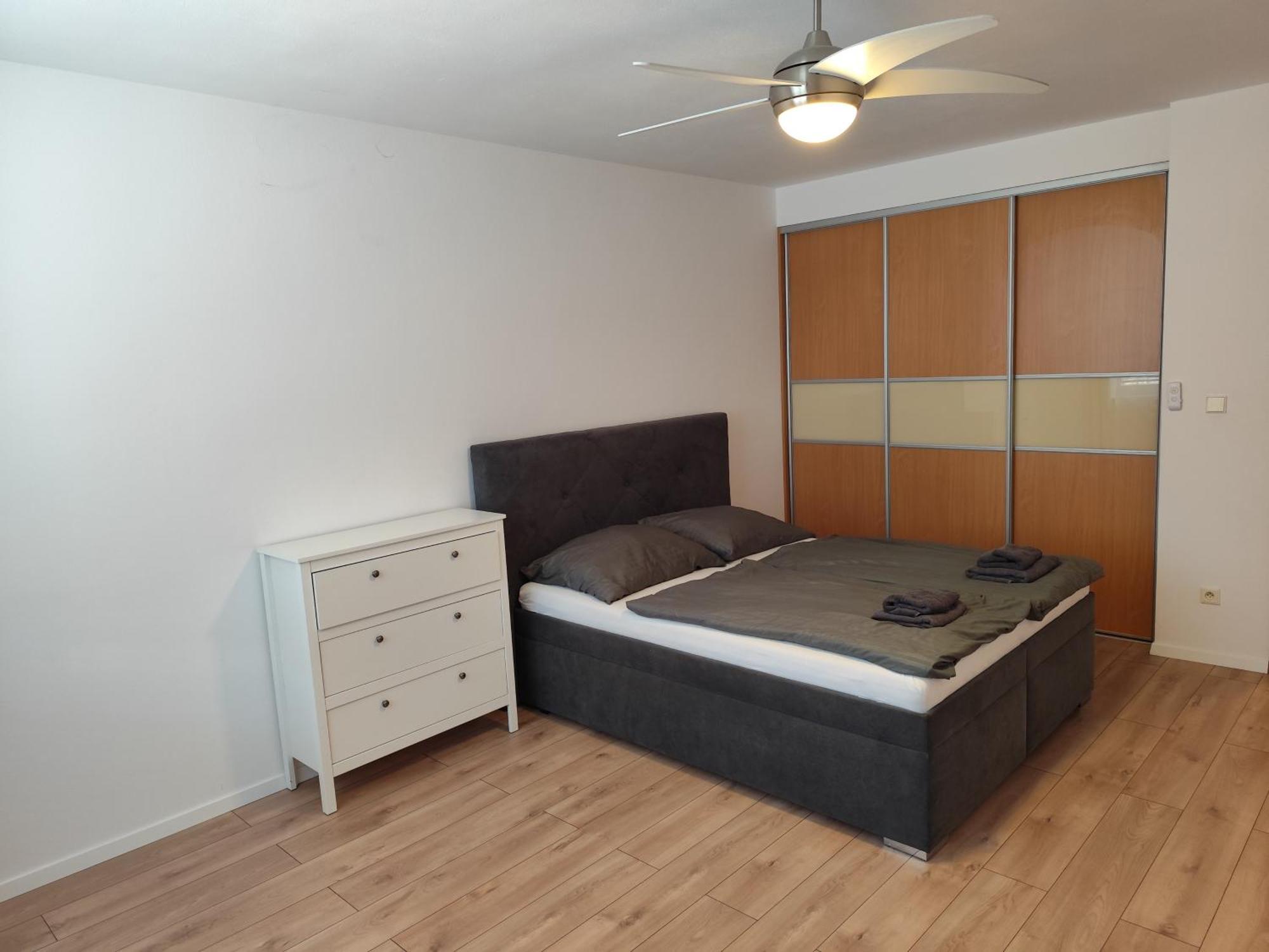 2 Room Apartment, Near Oc Galeria, Petrzalka Bratislava Exterior photo