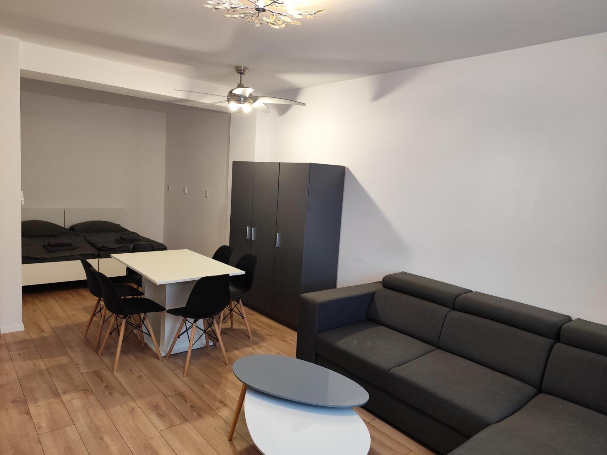 2 Room Apartment, Near Oc Galeria, Petrzalka Bratislava Exterior photo
